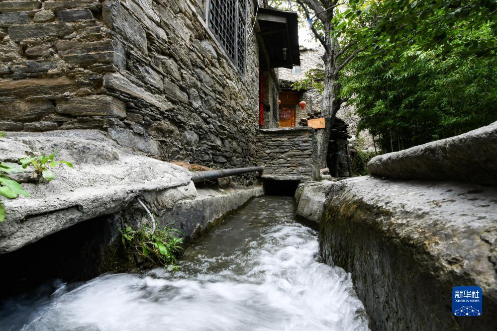 蔚蓝棋牌华